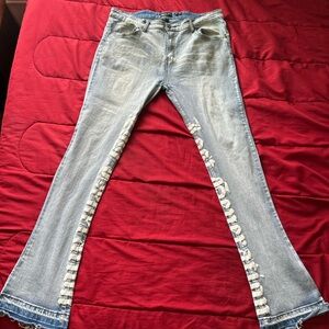 La Calle Habla Distressed Blue jeans